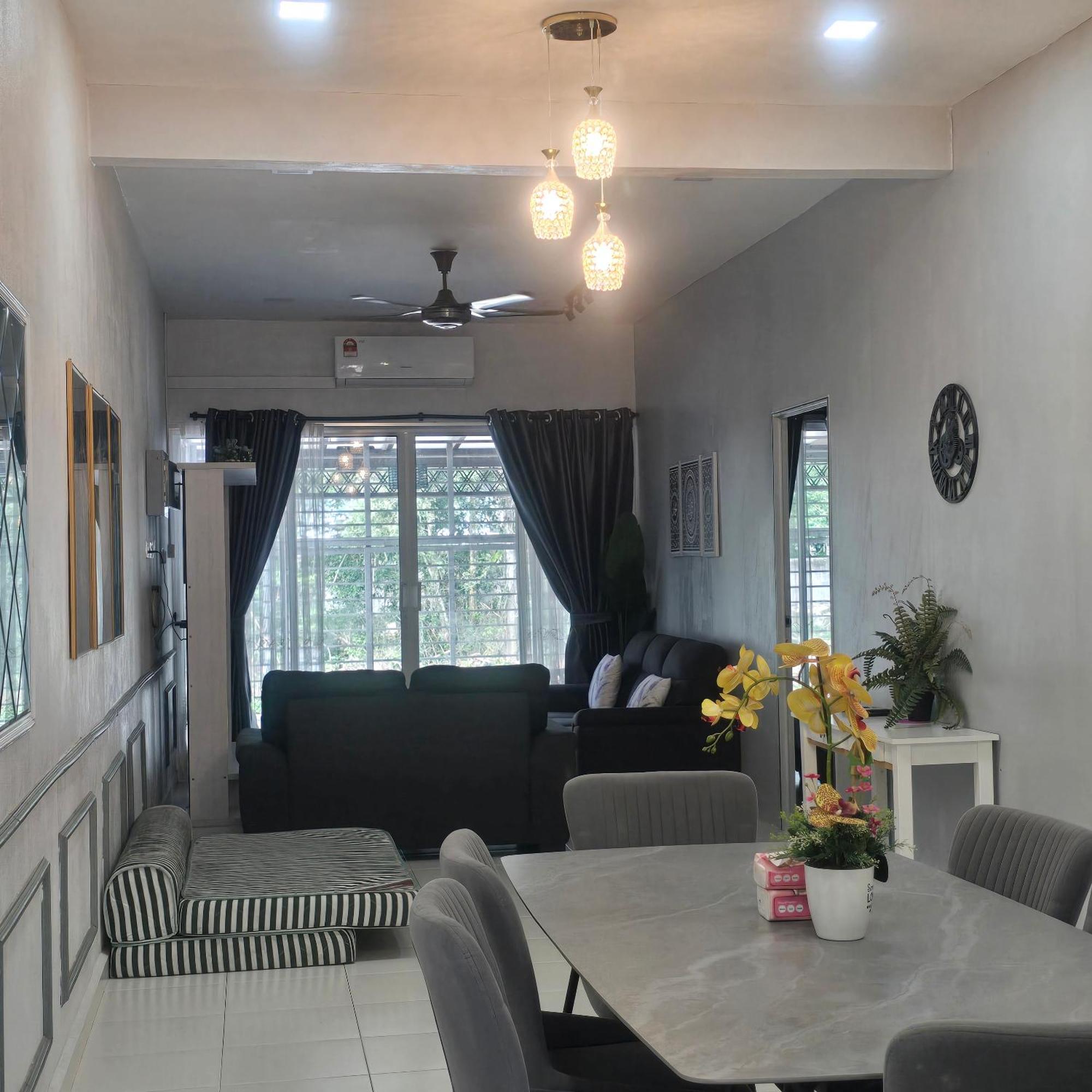 Private Pool Cassa Dinies, Wifi , Bbq,10 Pax Villa Rantau Panjang Exterior foto